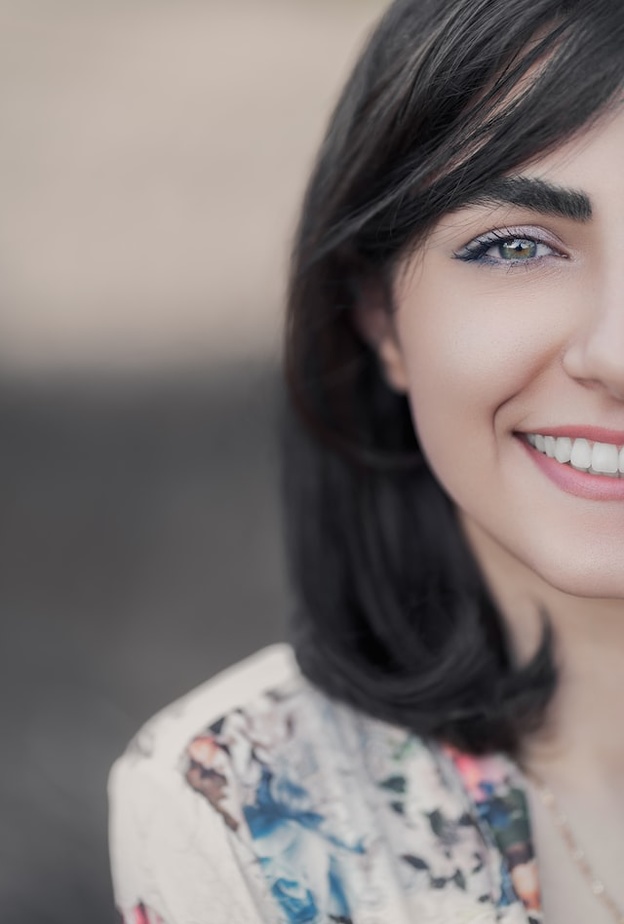 كيف تحصلين على ابتسامة جذابة بالطرق التجميلية