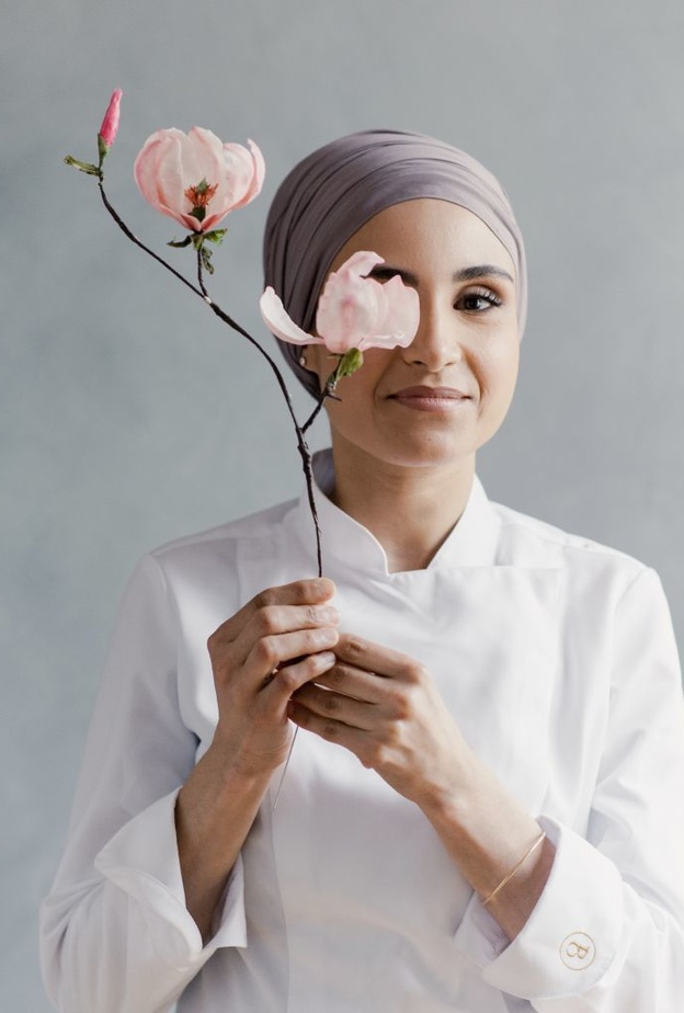 صانعة كعكات الزفاف بشرى مرير تشارك "هي" أسرار مسيرتها وأحدث تصاميمها