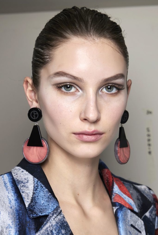  مكياج عيون ميتاليك بمناسبة رأس السنة 2023