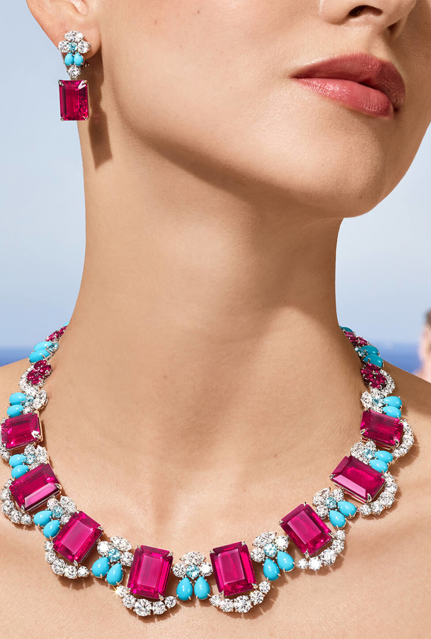 أقراط أمالفي Amalfi earrings من هاري وينستون Harry Winston 