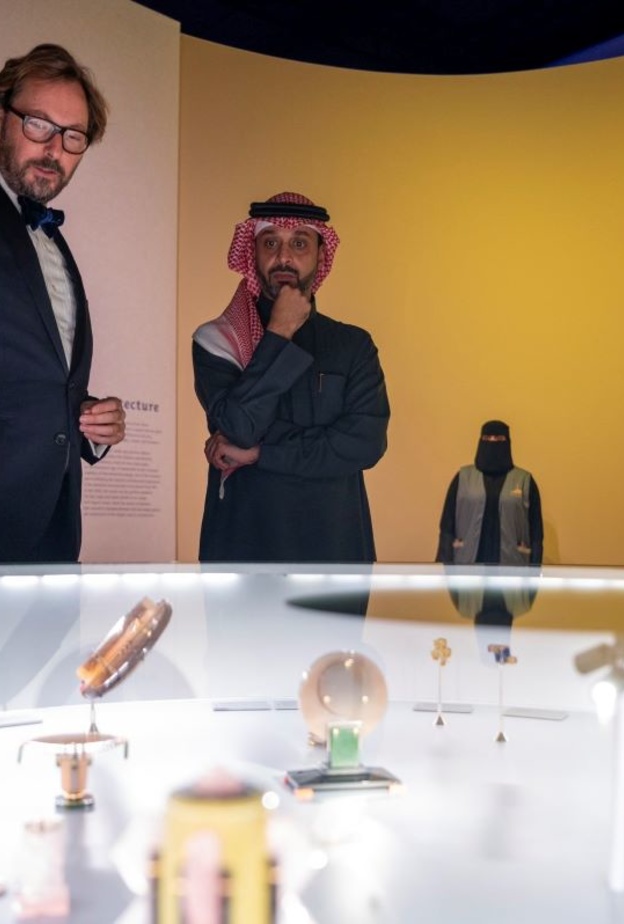 افتتاح معرض "الزمن، الطبيعة، الحب لدار فان كليف أند آربلز" في المتحف الوطني