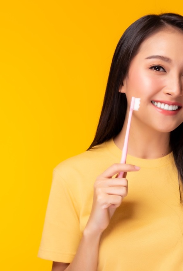 العناية بصحة الفم والاسنان تعني الحفاظ على صحة الجسم