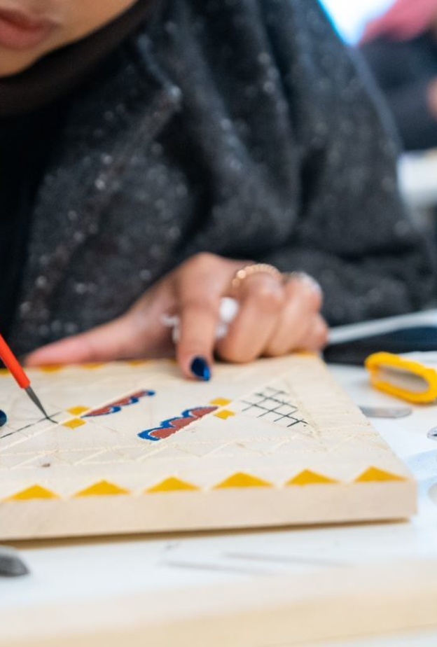 جلسات حوارية وورش عمل سجلي فيها الآن ضمن فعاليات ملتقى طويق للنحت 2023