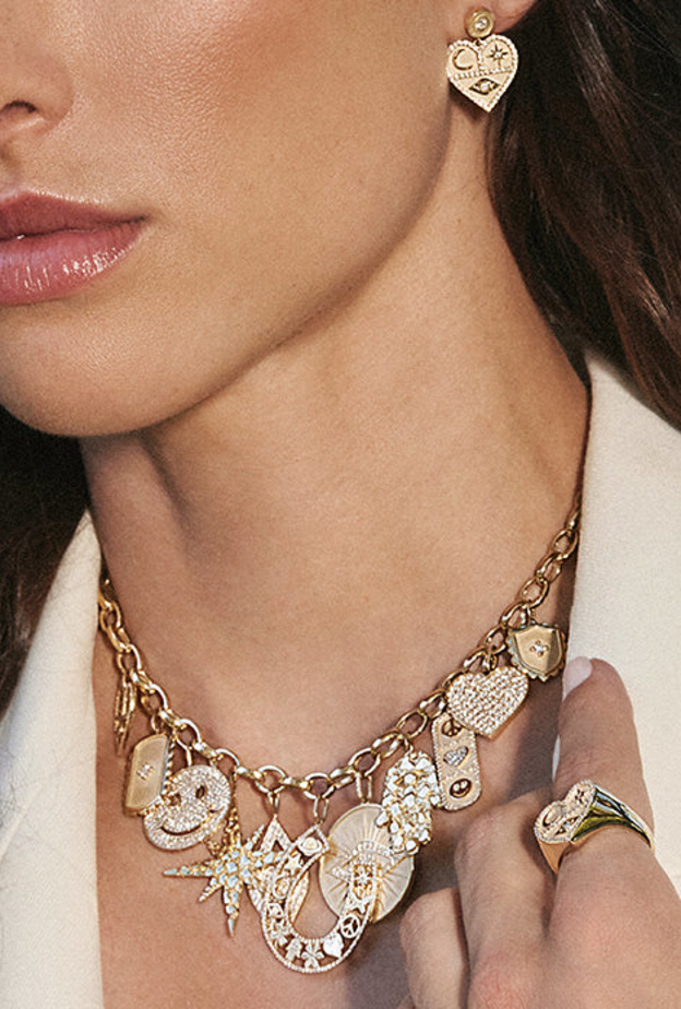 خاتم SMALL HEART TRICON SIGNET من Sydney Evan