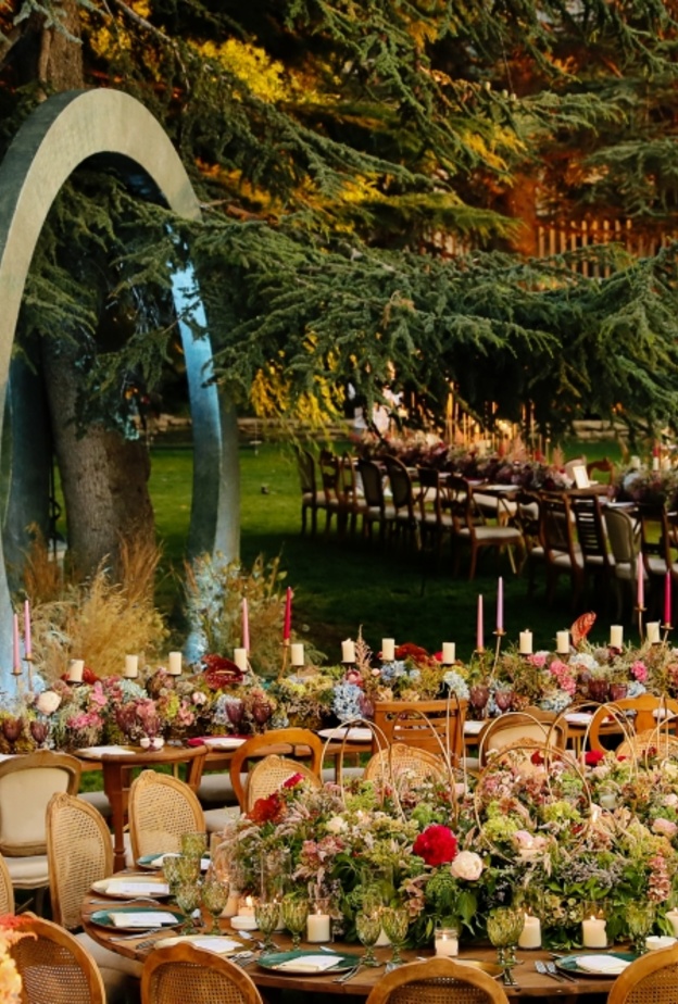 زينة الورود من تصميم يارا اسطفان