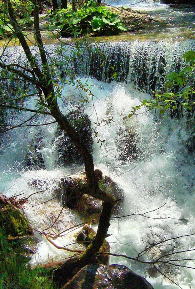 سحر الطبيعة في بورصة بواسطة HALUK COMERTEL