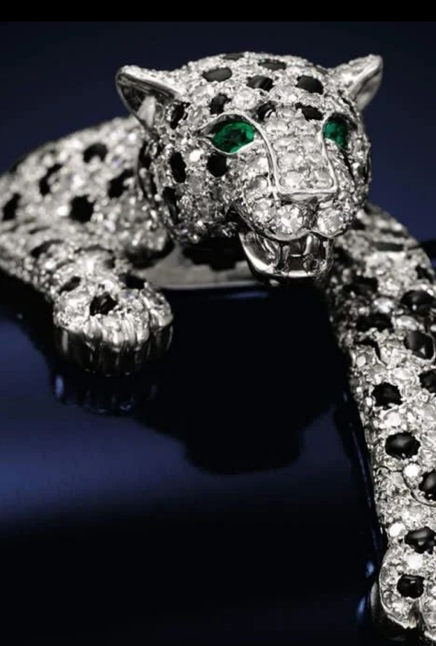 سوار بانثر من كارتييه - الصورة من حساب The Jewelleryandgemaddict على إنستغرام