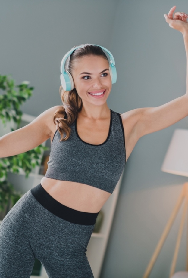 تحلمين بجسم صحي وقوام ممشوق... تمارين الزومبا تُحقق لكِ ذلك