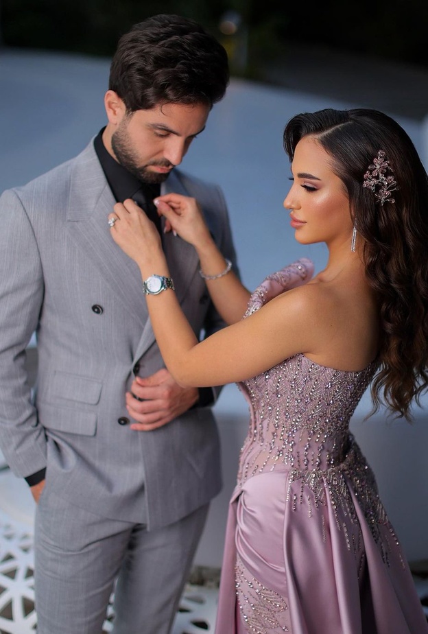 غيث مروان مع خطيبته