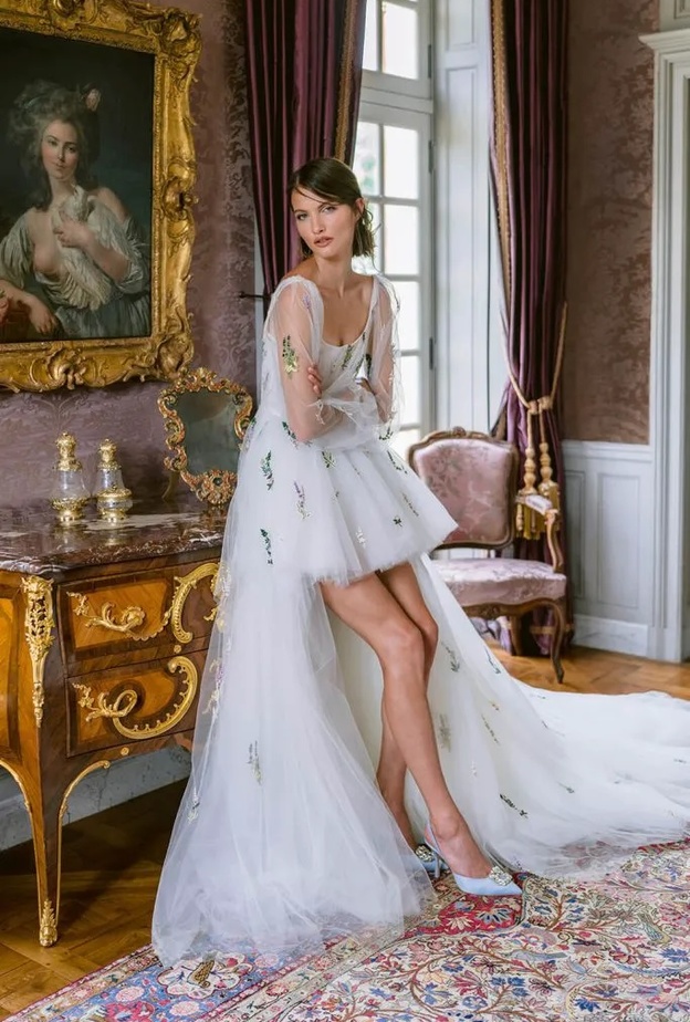 فساتين زفاف للعروس القصيرة@moniquelhuillier