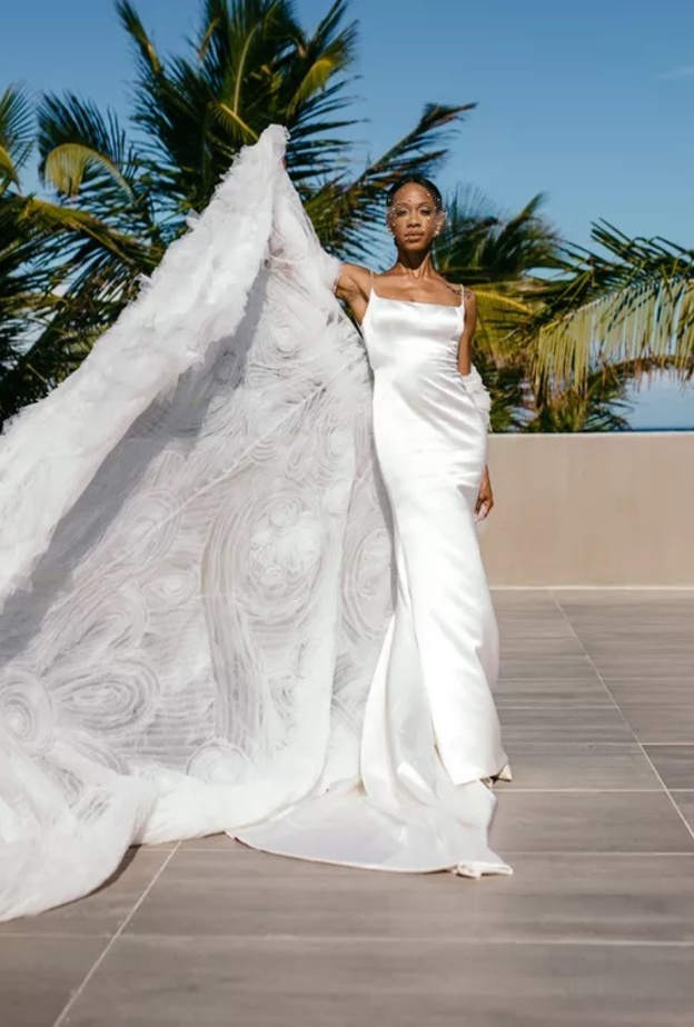 فساتين زفاف من الحرير