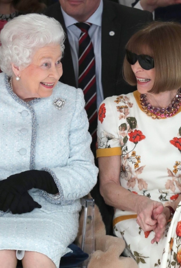 لقاء الملكة إليزابيث الثانية بآنا وينتور Anna Wintour في عام ٢٠١٨