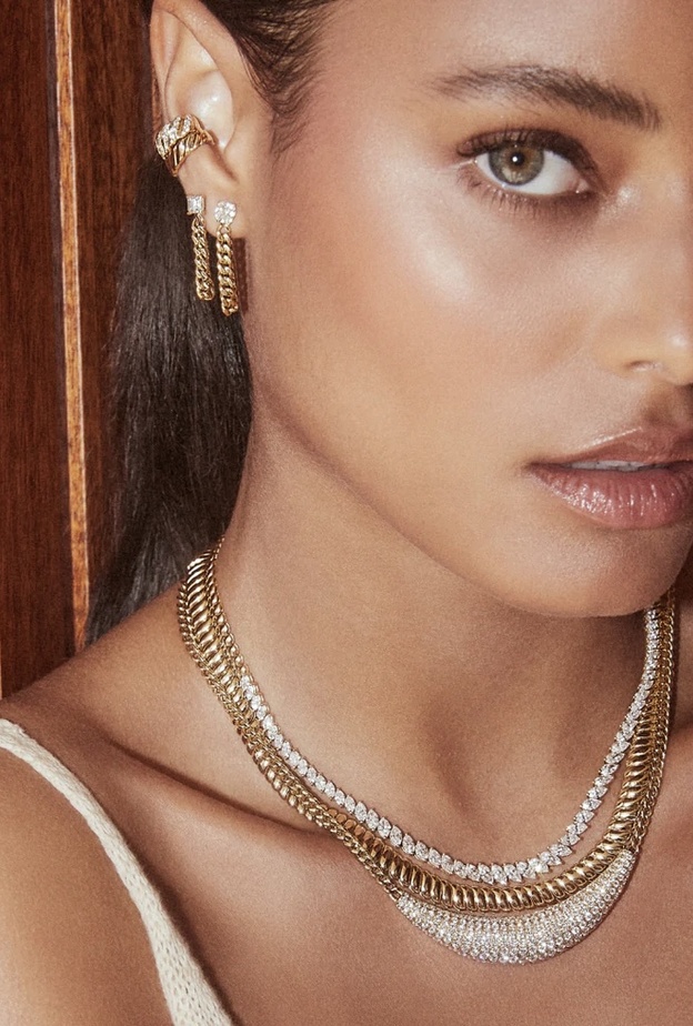 مجوهرات عصرية مرحة مناسبة لجيل Gen Z