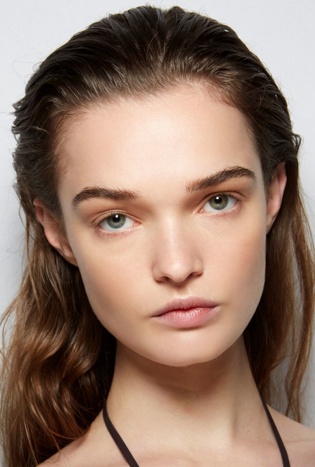 مستحضرات العناية بالبشرة في العام الجديد 2023