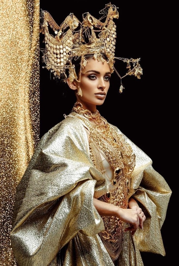 إطلالة إيفلين خليفة