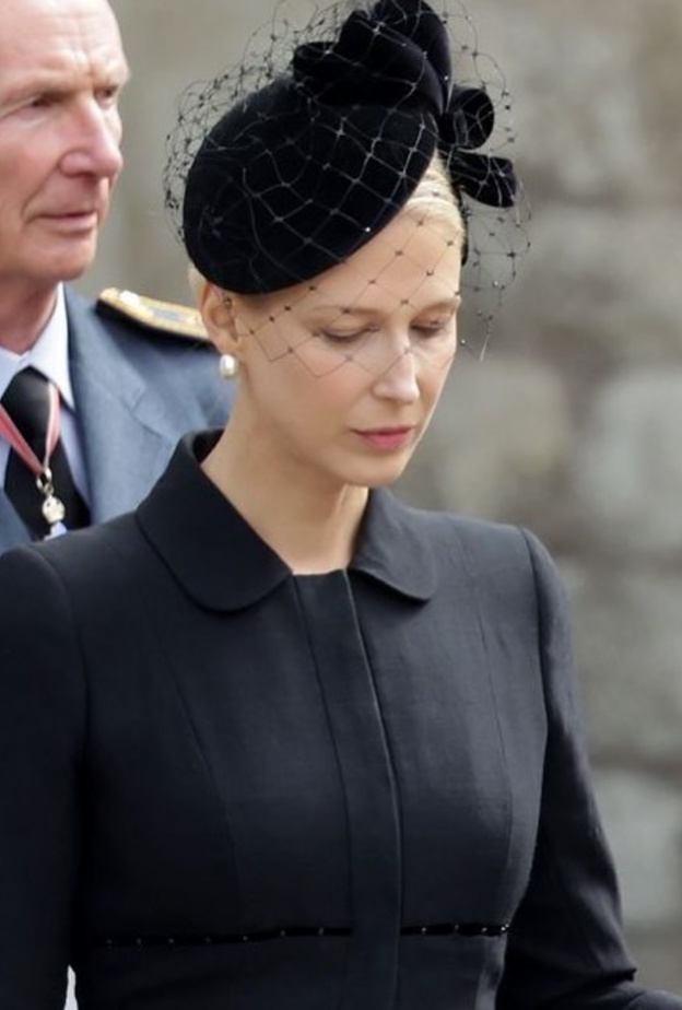 من هي الليدي غابرييلا وندسور التي مثلت الأمير ويليام في جنازة ملك اليونان؟