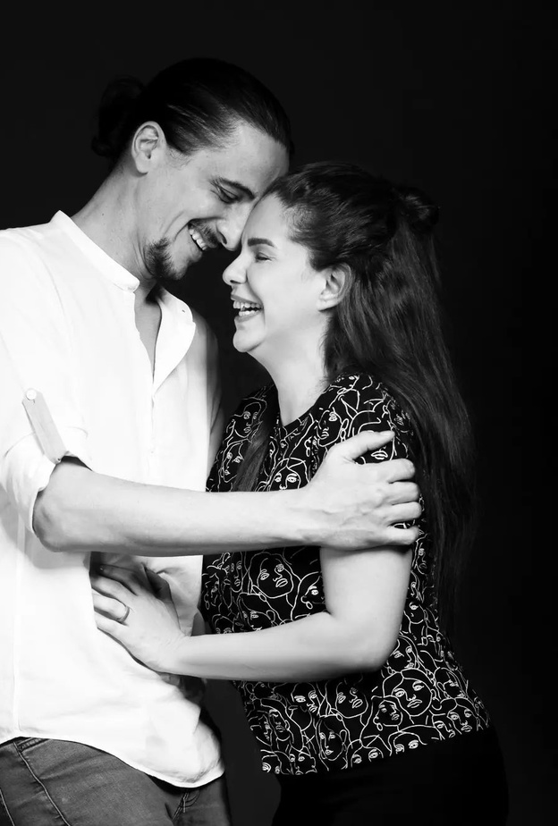 دنيا عبدالعزيز وزوجها