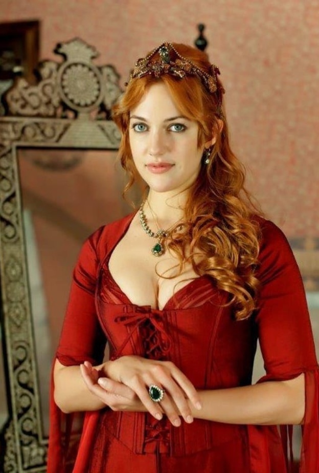 مجوهرات النساء اللاتي دخلن التاريخ بسبب علاقتهنّ بشخصيات بارزة