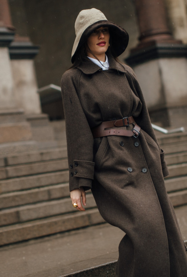 تنسيق قبعات الرأس من إطلالات Street style