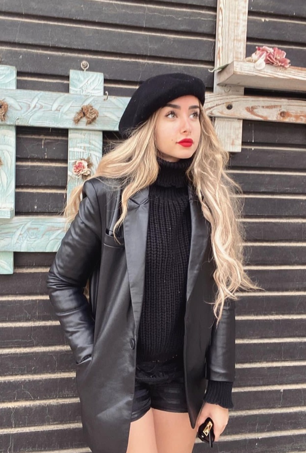 إطلالات هنا الزاهد الشتوية