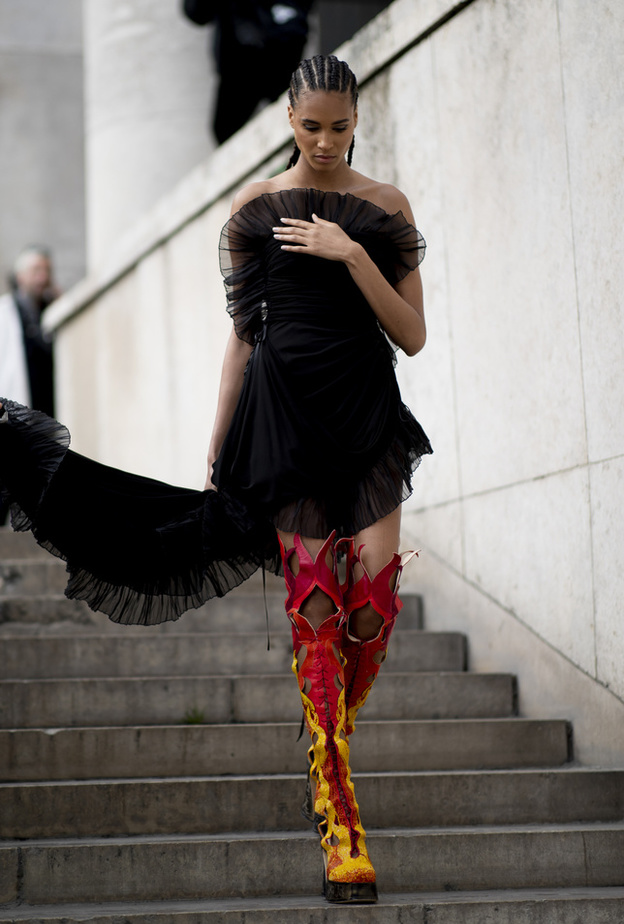 حذاء بوت بساق عالية متعدد الألوان بتنسيق من Street style