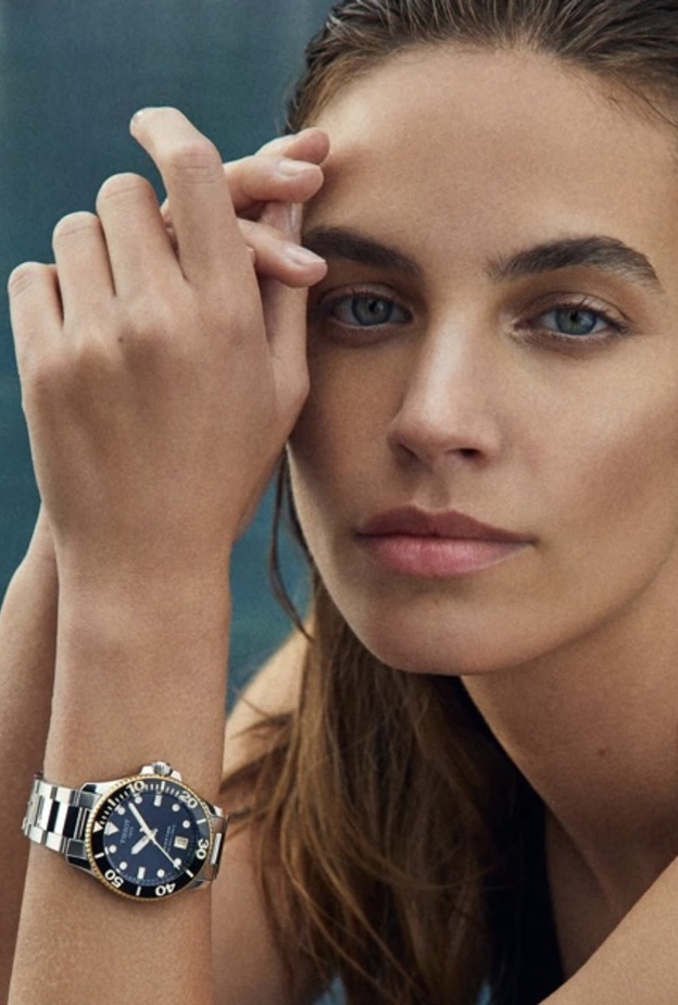 ساعات غوص مناسبة للمرأة الرياضية