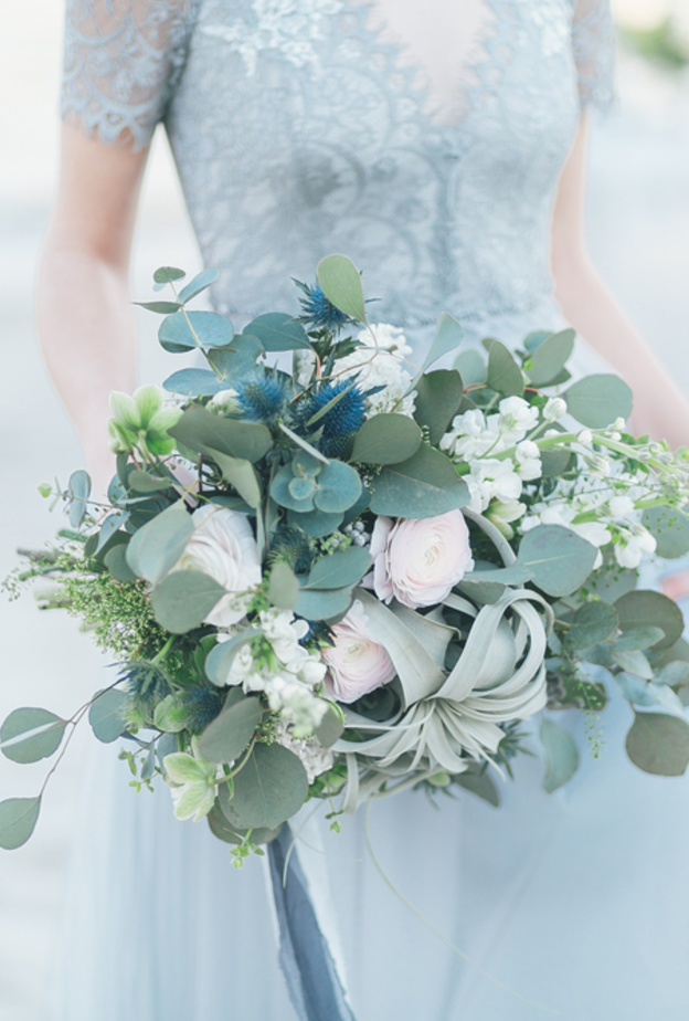      أفكار رومانسية رائعة لحفلات الزفاف باللون الأزرق الشاحب