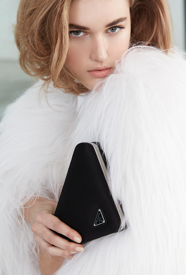 جلسة تصويرية خاصة بـ"هي" تحت عنوان The Muse of  Incommunicability