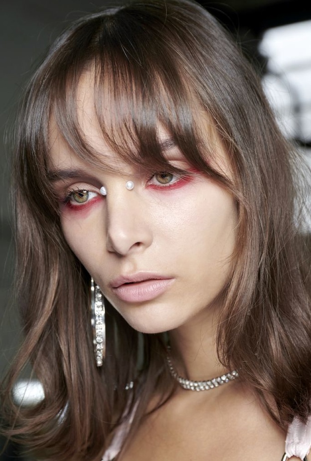 تسريحات شعر رائجة لشتاء 2022