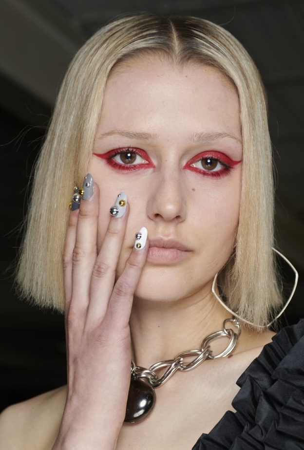 صيحات ألوان أظافر رائجة في المواسم المقبلة