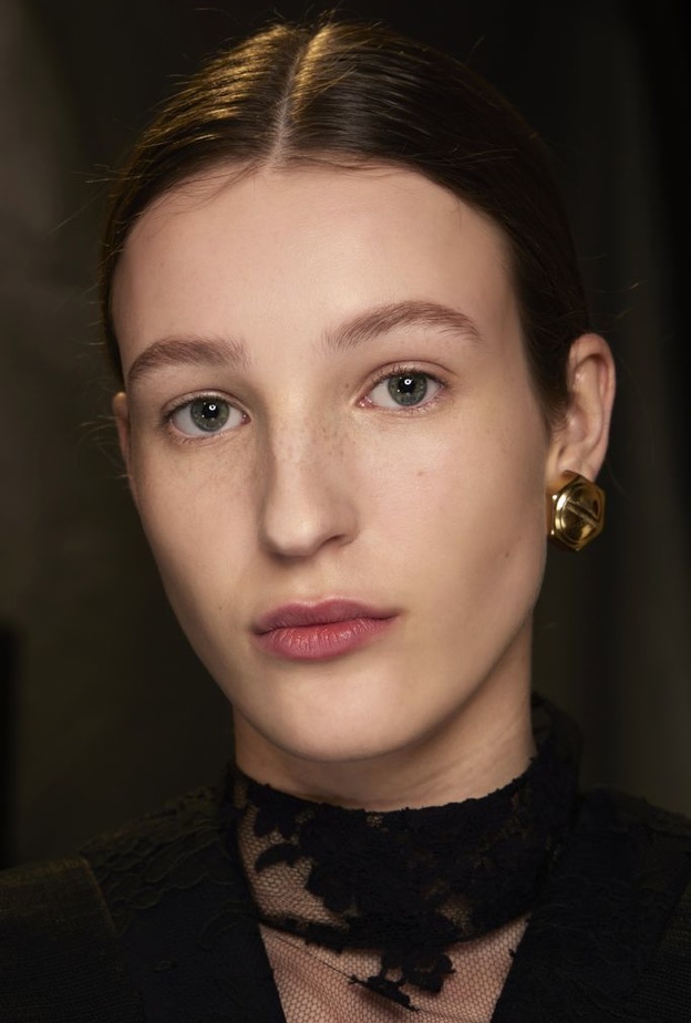 كيفية حماية حاجز البشرة  والحصول على اطلالة صحية ومشرقة