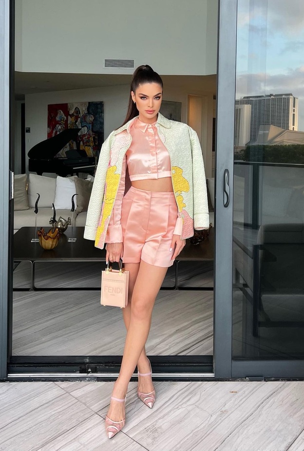 نادية فيريرا