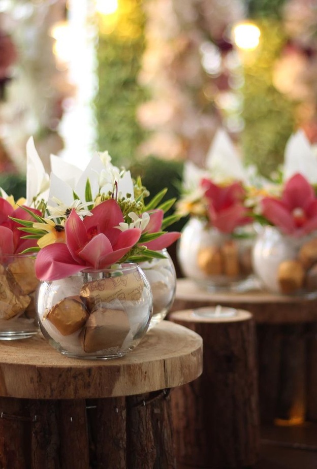 احدى تنسيقات منسقة الحفلات السعودية رنا الشاوي