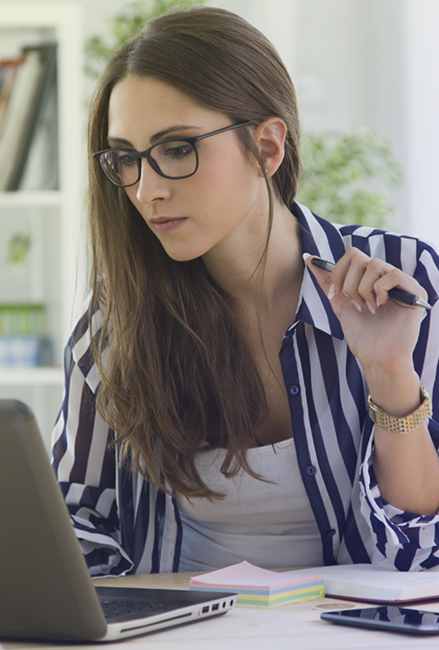 التأقلم مع مشاكل العمل وانجاز المهام الوظيفية بدقة أحد طرق التعامل معها باحترافية