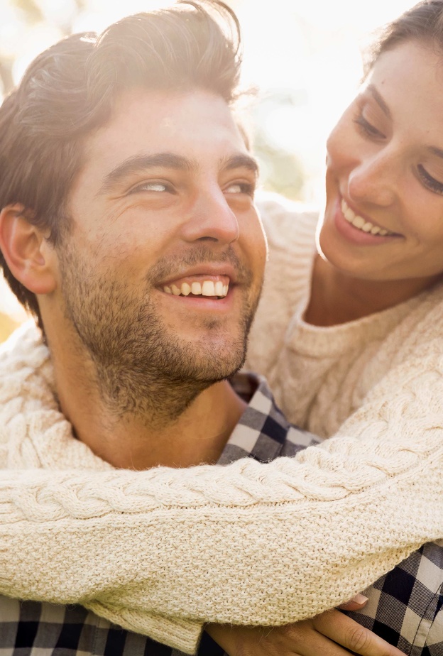  الحب وحده لا يكفي لنجاح العلاقة بين الشريكين بل يجب أن يرافقه التفاهم والاحترام 