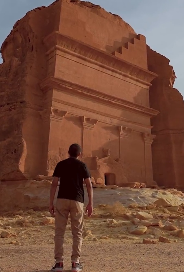 تجربة الميتافيرس.. فعاليات جديدة تنتظر زوار العلا في مدينة الحجر التاريخية