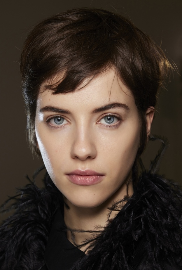 نضارة البشرة تحتاج إلى اتباع الخطوات والنصائح المقدمة بشكل دوري