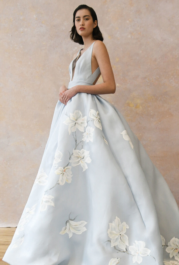 فساتين زفاف الملونة من مجموعة Ines Di Santo لعام 2023