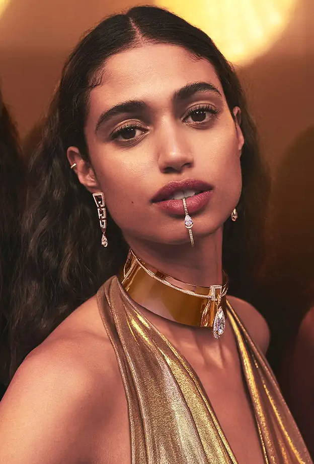 قلادة جولدن شيلد Golden Shield choker من ميسيكا Messika