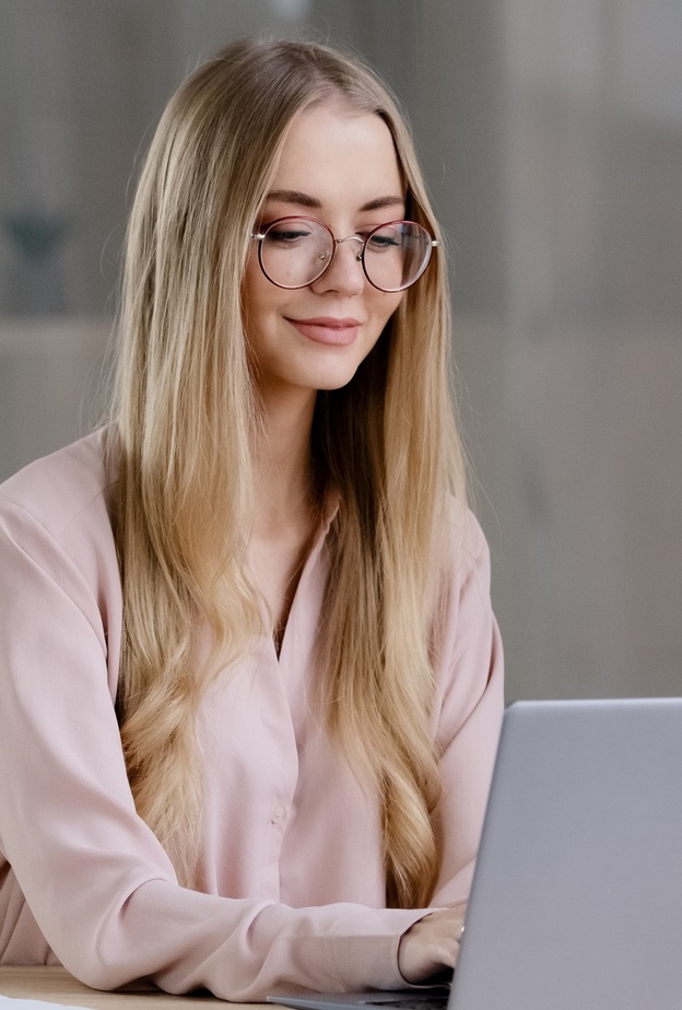 لنجاحك في عملك كصحافية يجب عليكِ تطوير مهارات الكتابة لديكِ