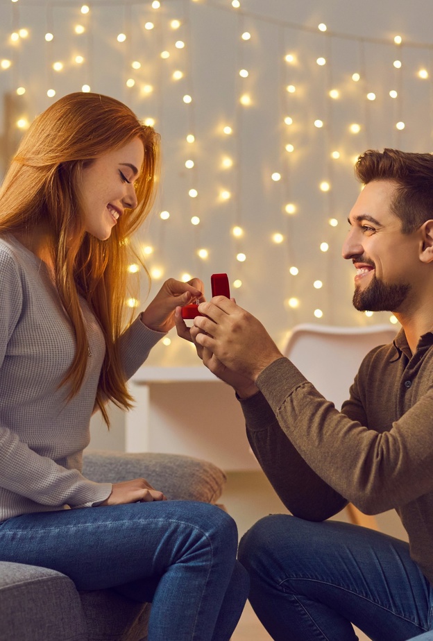 يجب التفكير في قرار الزواج بموضوعية حتى لا تقعين فريسة للزواج من الرجل النرجسي والرجل المخادع