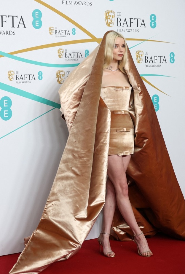 انيا تايلور 