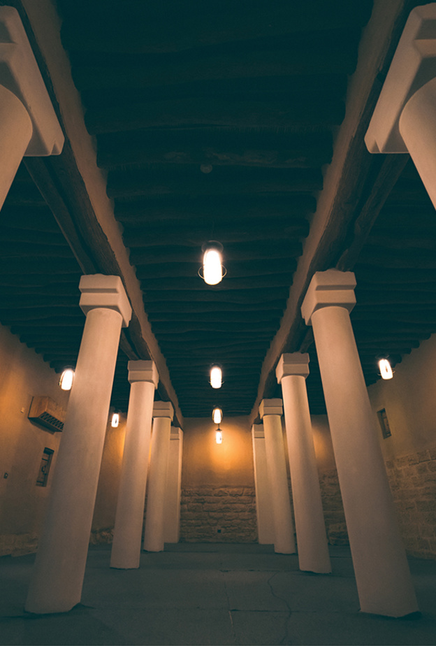 جدران الدرعية بعدسة سعودية وتاريخ يزهر بالحب والعراقة 