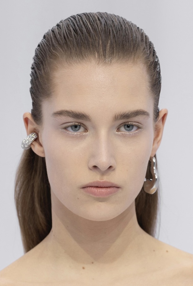 عملية تحديد الملامح الجديدة لوجه شبابي مشرق ..كيف تتم وأهم نتائجها