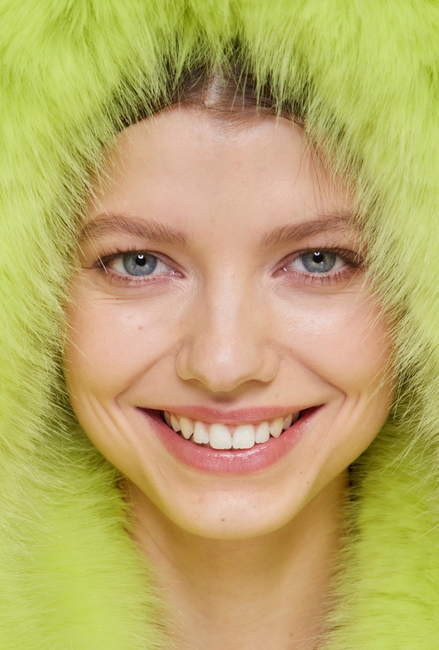 صيحات جديدة للعناية بالأسنان التي تمنحك طاقة إيجابية