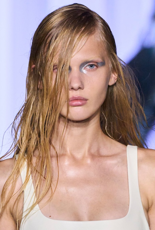 ظلال عيون مشرقة من دار Chloe