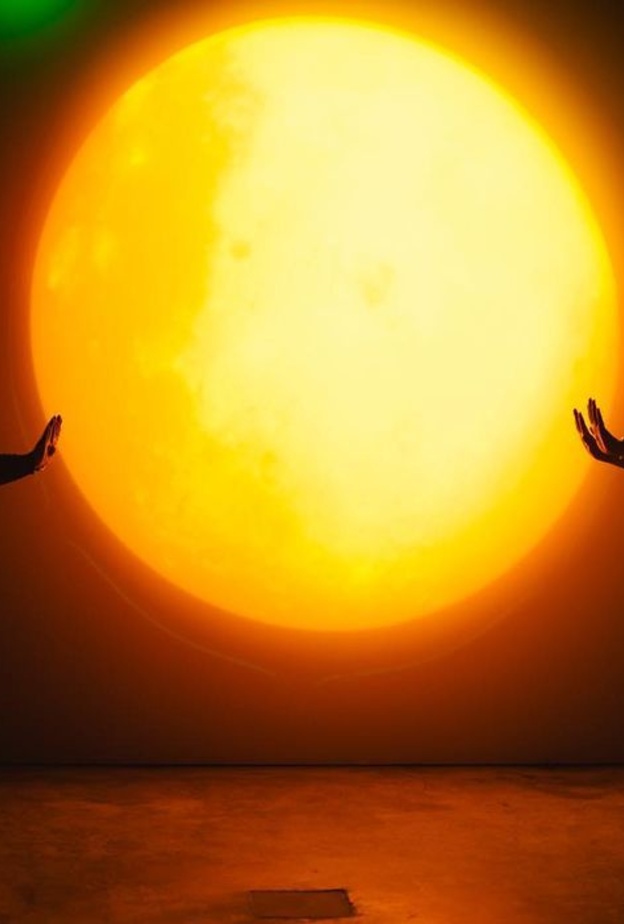 10 أعمال فنية يجب عليكِ مشاهدتها قبل انتهاء معرض نور الرياض