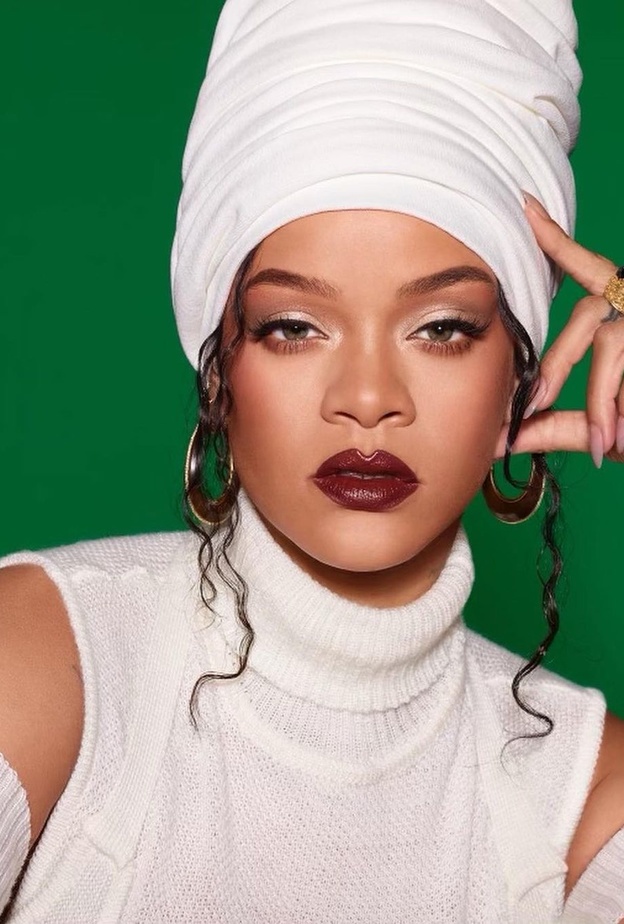 تعرفي على أفخم إطلالات مجوهرات ريهانا Rihanna الجريئة في عيد ميلادها