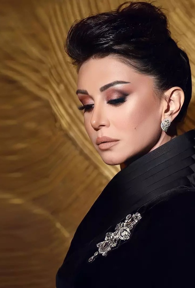 أسرار تقنية دمج ظلال العيون للجفون العالية تعلميها بالخطوات من كاريس بشار