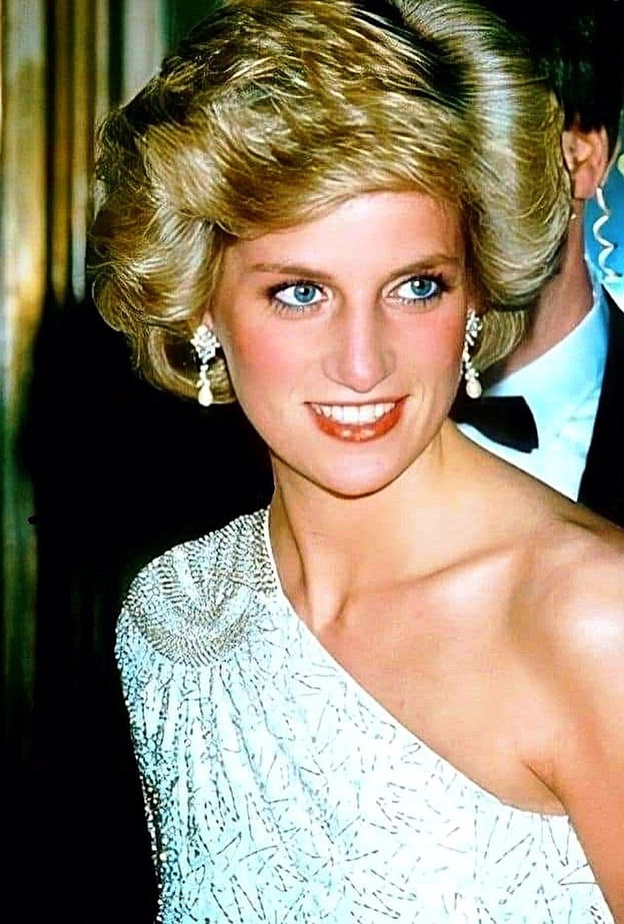 مجوهرات الأميرة ديانا.. لكل قطعة حكايات وأسرار